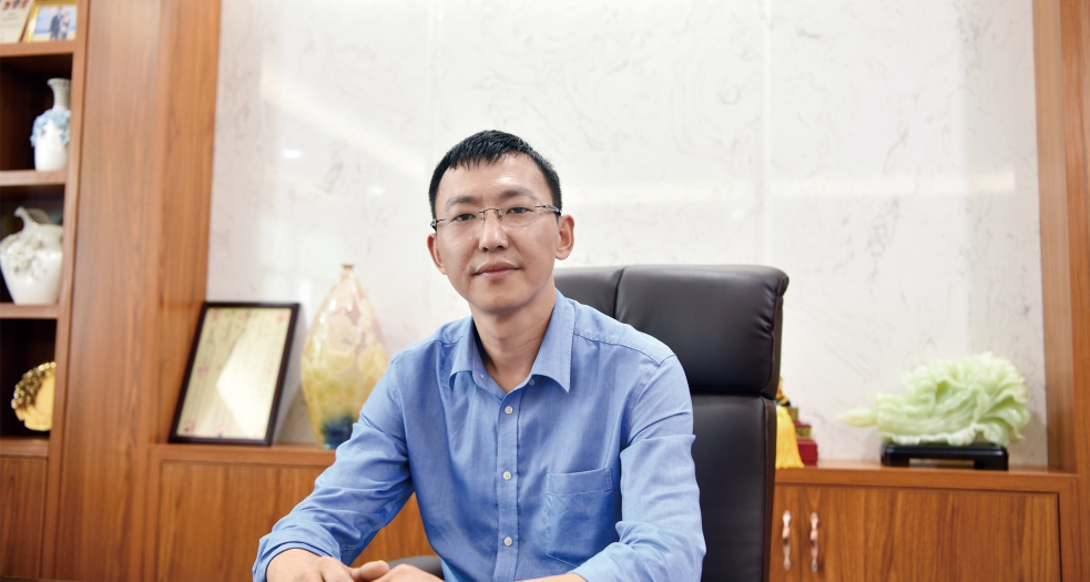 廣東鑫暉達(dá)機(jī)械科技有限公司董事長李金光 (4)