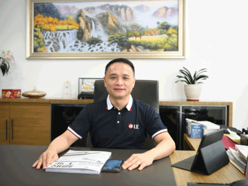 力勁塑機：與市場同步  為穩(wěn)定發(fā)展保駕護航