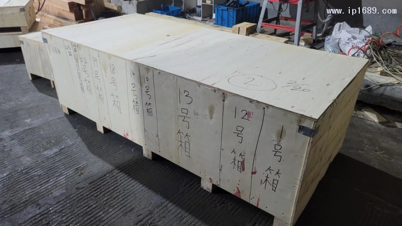 將服務(wù)于客戶生產(chǎn)35KG周轉(zhuǎn)箱和20KG以上塑料托盤(pán)的生產(chǎn)需求